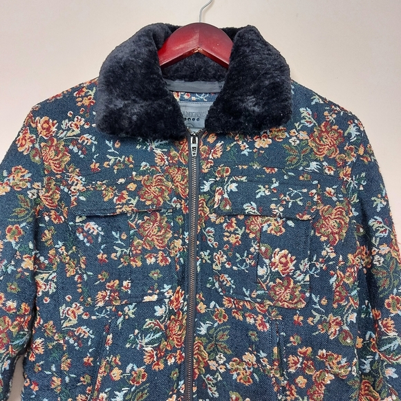 Urban Outfitters BlancNYC tapestry quilted flight bomber jacket - Picture 9 of 15